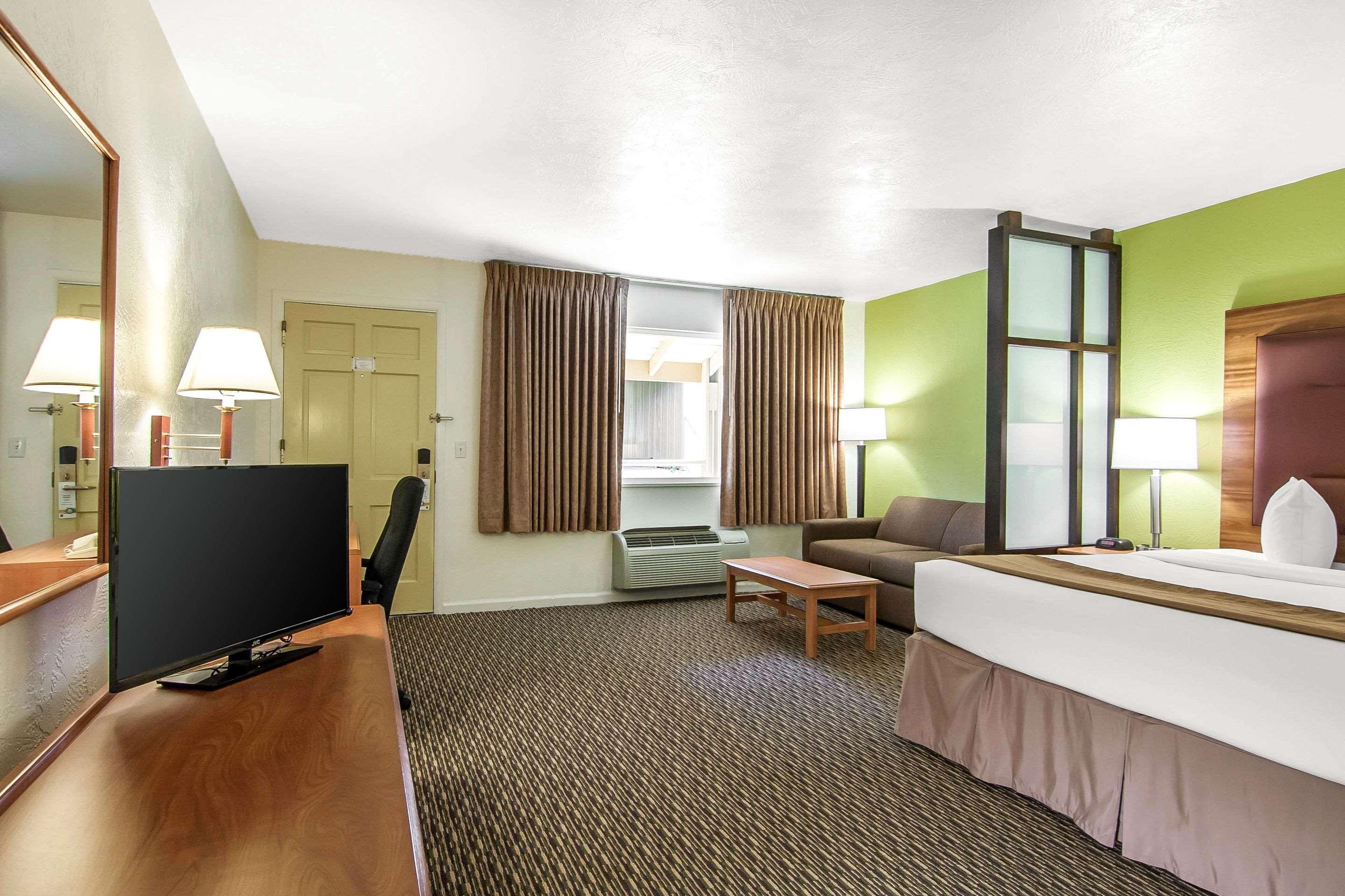 Quality Inn & Suites At Coos Bay Норт-Бенд Екстер'єр фото