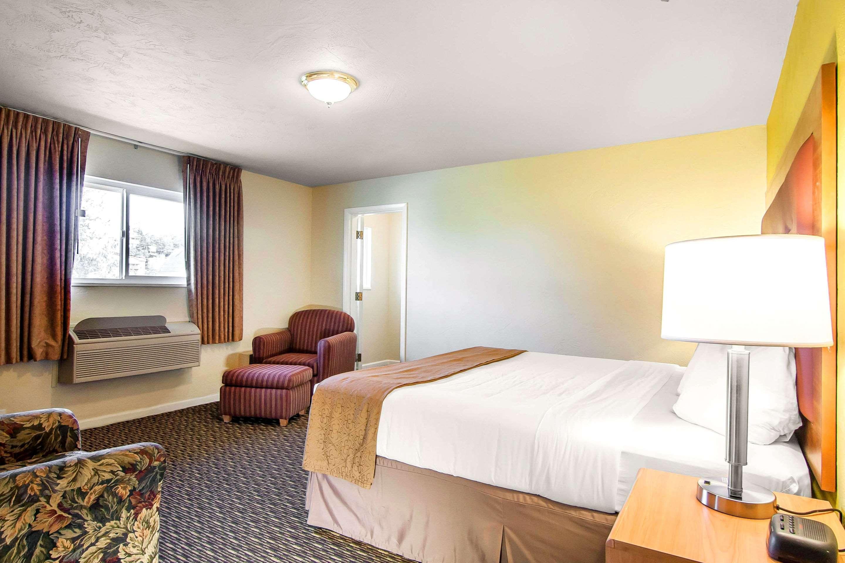 Quality Inn & Suites At Coos Bay Норт-Бенд Екстер'єр фото