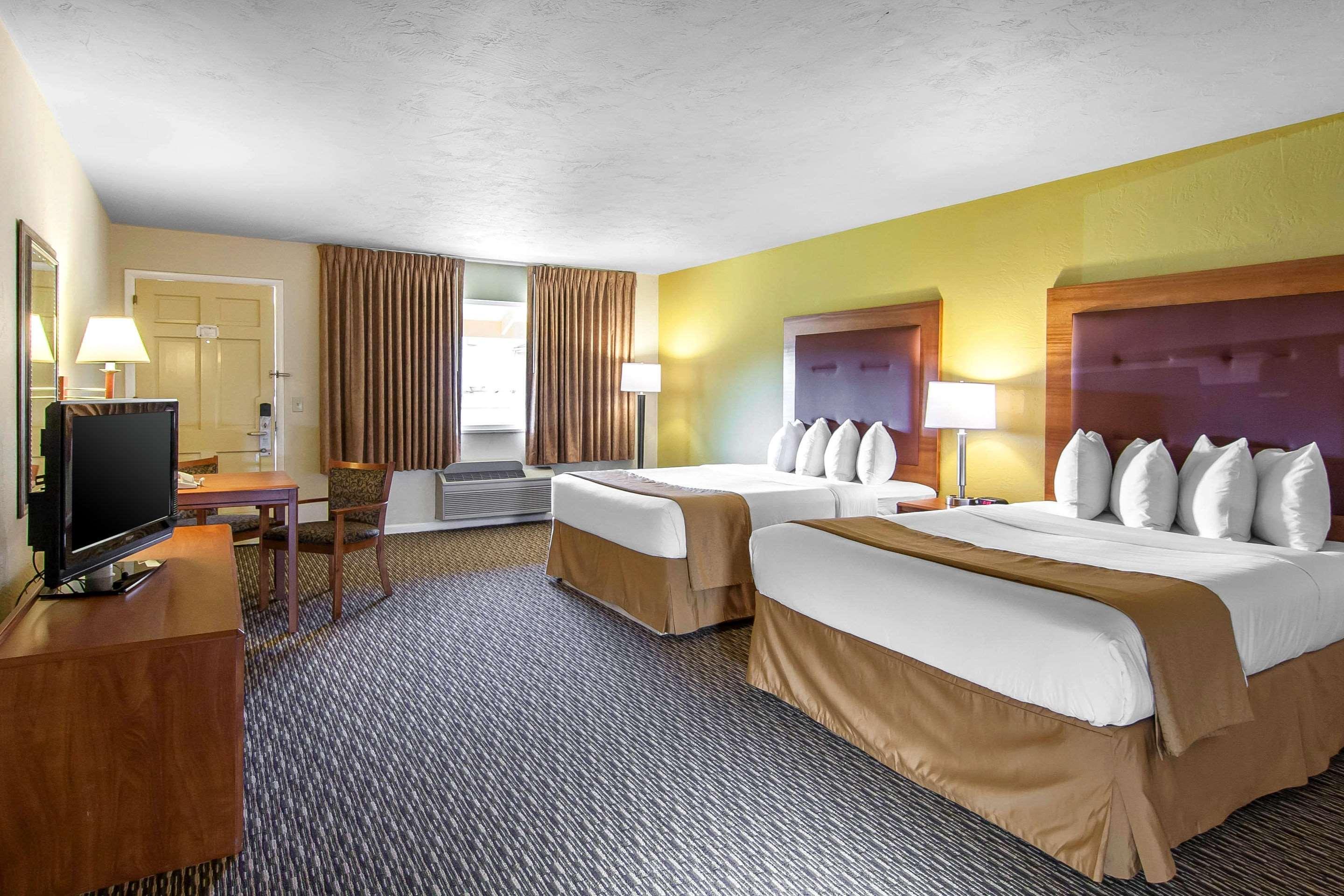 Quality Inn & Suites At Coos Bay Норт-Бенд Екстер'єр фото