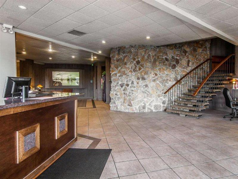 Quality Inn & Suites At Coos Bay Норт-Бенд Екстер'єр фото